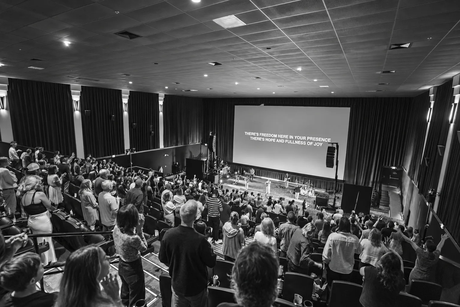 The Franklin congregation worshiping in the auditorium